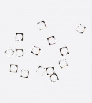 Металлический декор, квадрат серебро 3х3мм